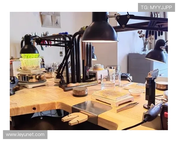 石智勇这生活也太高级了吧，连街边小店都不带进的那种奢侈感让人尴尬了