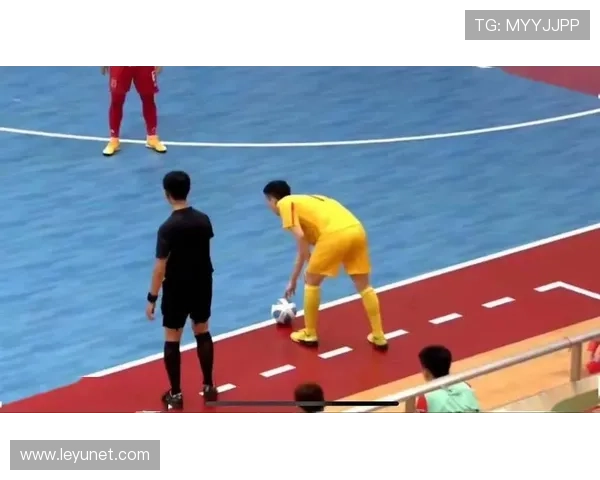 未鸣哨就开任意球，算违例吗？规则拆解