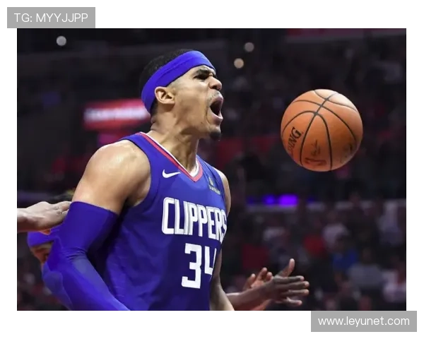 托拜厄斯·哈里斯无球跑动效率提升，拉开空间作用凸显