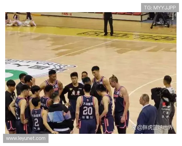 篮球比赛替补席管理规则：全面解读与核心要点